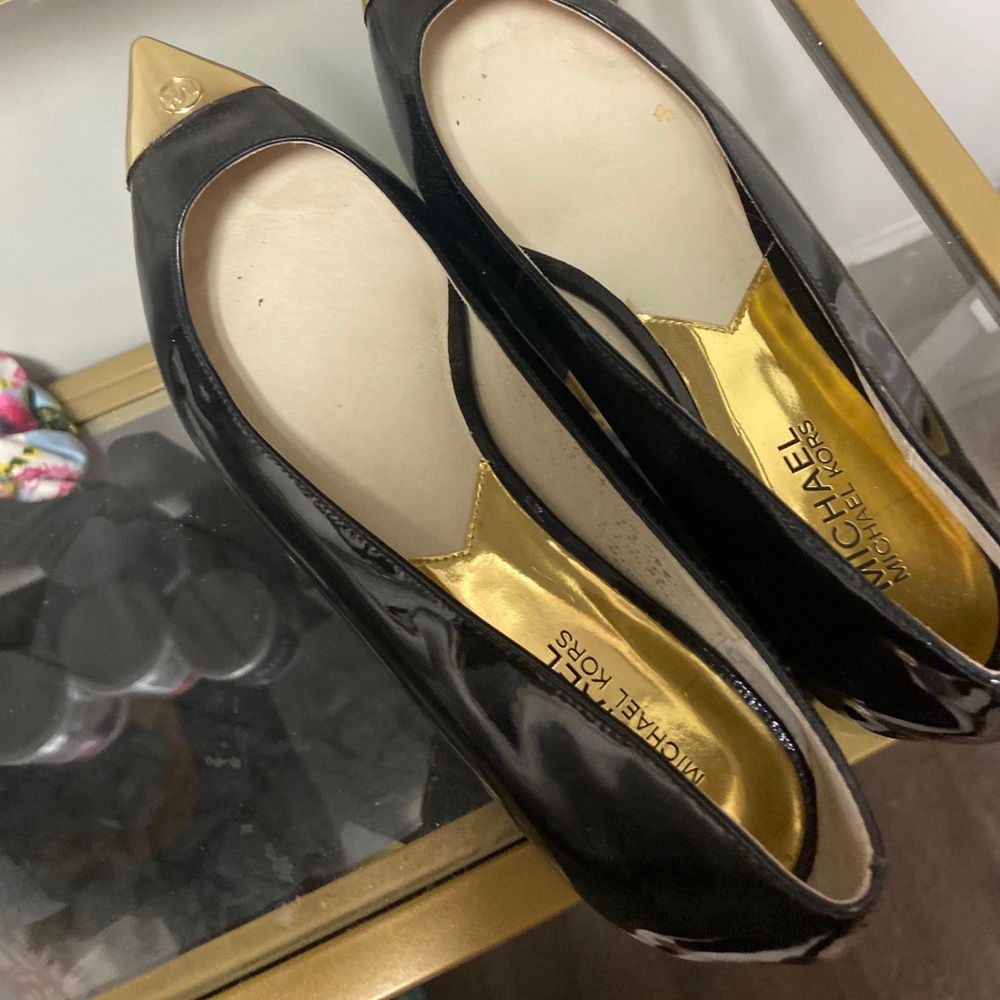 Michael kors shoes . 8.5 but runs narrow and short